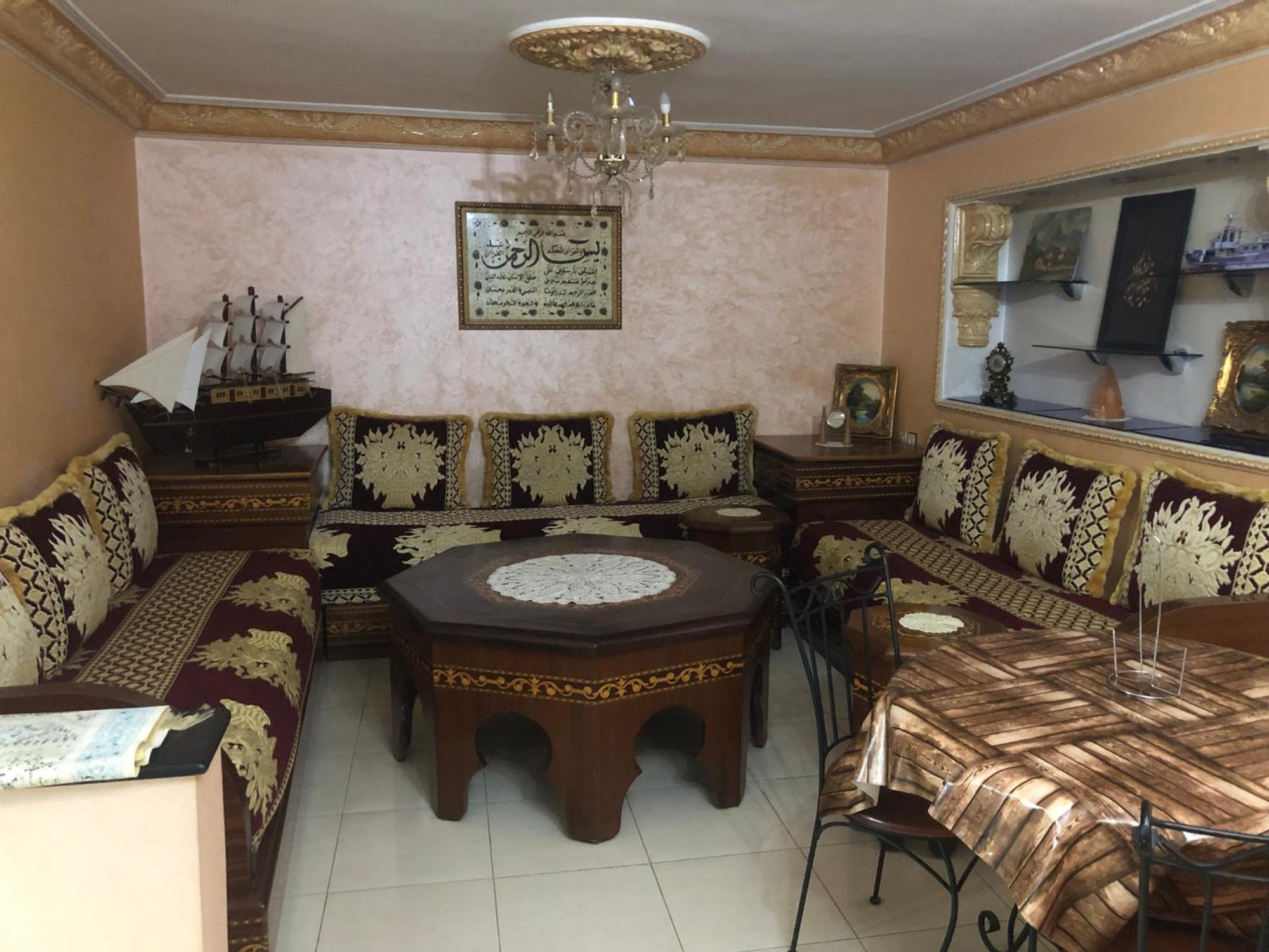 شقة توجد وسط مدينة طنجة و تتوفر على كامل التجهيزات الضرورية خاصةبالعائلات Ngoại thất bức ảnh